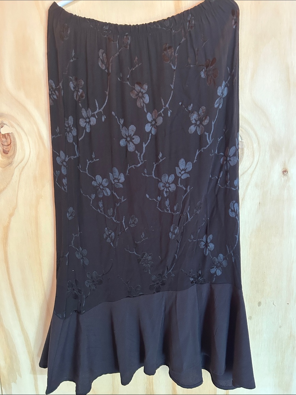 Spencer Alexis, vintage Black Floral Embroidered Skirt